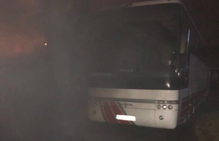 Львівський депутат повідомив про підпал польського автобуса, поліція спростувала (ФОТО)