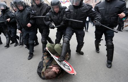 У Росії на акціях «Він нам не цар» затримали понад 1200 людей, - ЗМІ