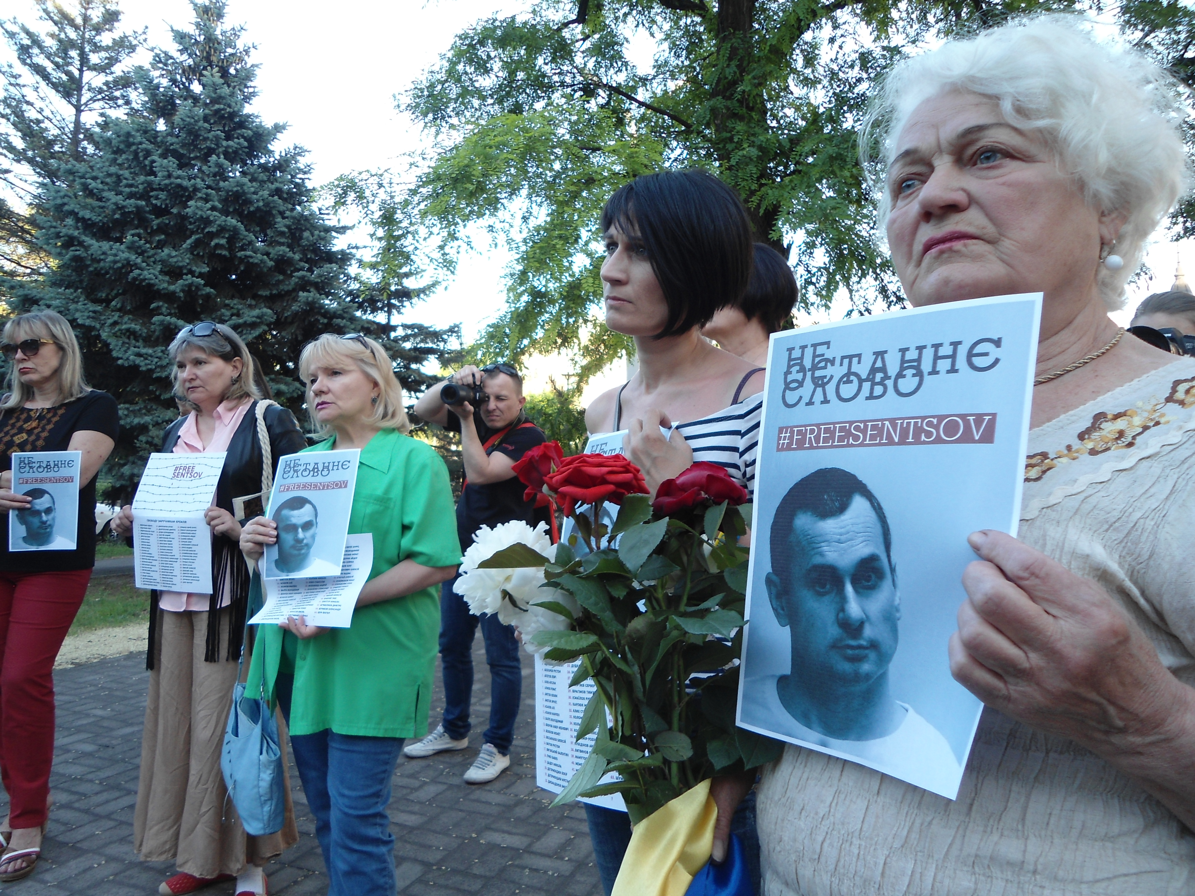 В Маріуполі пройшла акція на підтримку українського режисера Олега Сенцова