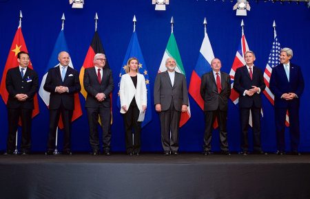 ЄС жалкує, Іран засуджує, Ізраїль вітає: реакція світу на вихід США із ядерної угоди