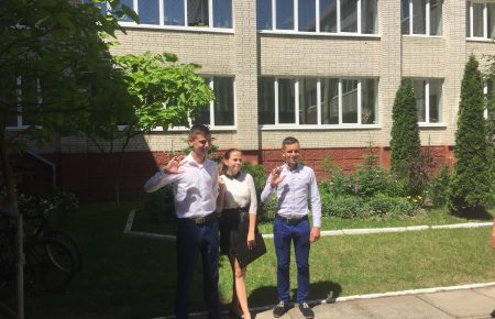 Школярі на Львівщині консультують з правових питань і створюють екологічні проекти