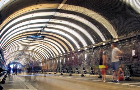 Ілон Маск показав швидкісний підземний тунель під Лос-Анджелесом (ВІДЕО)