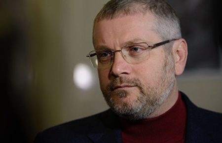 Луценко вніс до Верховної Ради подання про притягнення до кримінальної відповідальності нардепа Вілкула