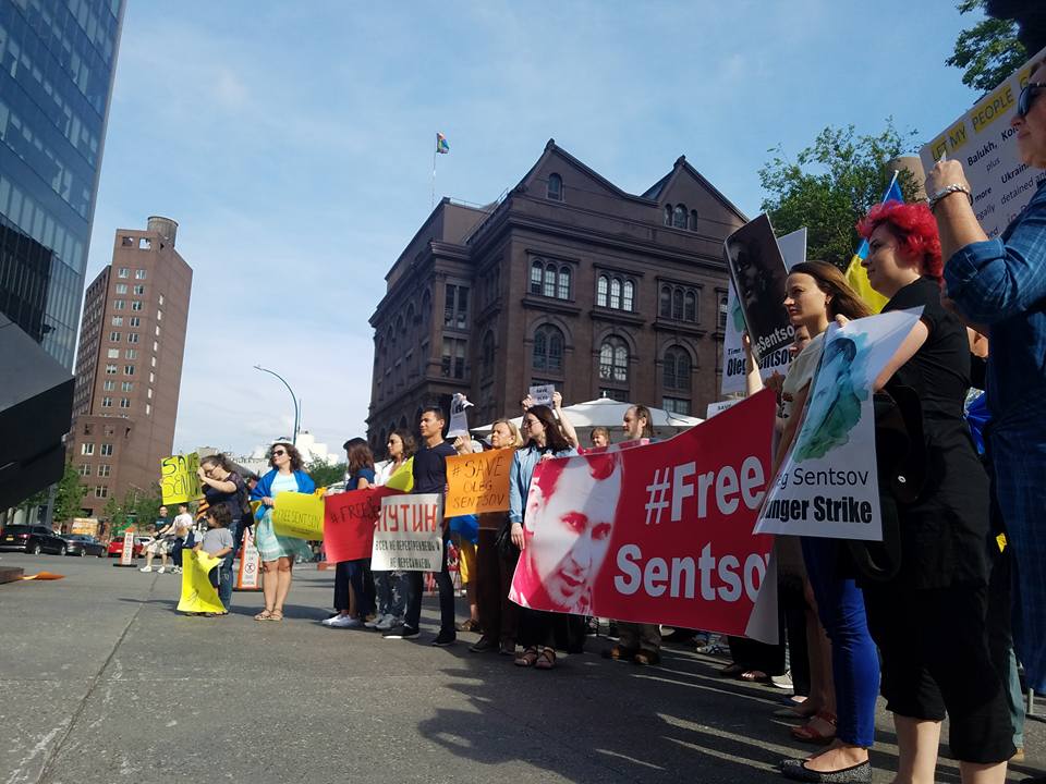 У Нью-Йорку вдруге провели акцію на підтримку Сенцова (ФОТО, Відео)