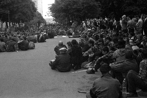 155 днів протесту шахтарів у Луганську 20 років тому закінчилися перемогою шахтарів. Якою ціною? Спогади очевидиці