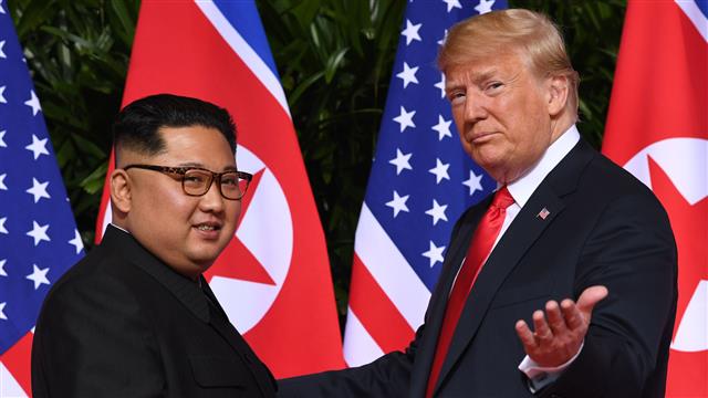 Швидке ядерне роззброєння Північної Кореї: Дональд Трамп назвав Кім Чен Ина «дуже розумним»