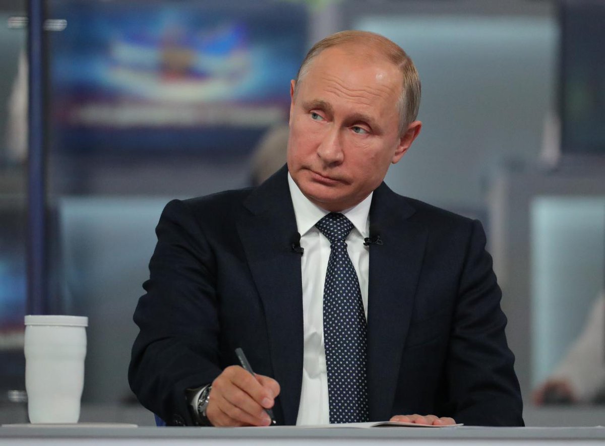Путін каже, що не думав про обмін Сенцова