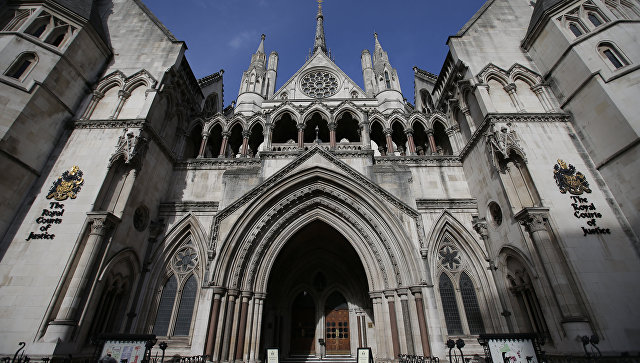 Британський суд заборонив вказувати стать X в паспортах