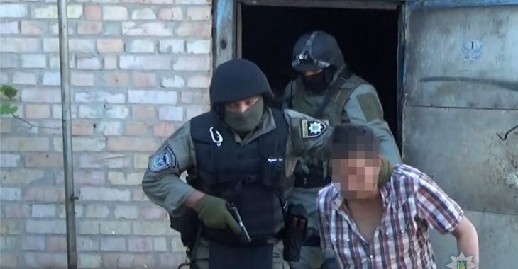 Пригощали напоями із психотропами та обкрадали: оголошено підозру групі людей у Києві Пригощали напоями із психотропами та обкрадали: оголошено підозру групі людей у Києві