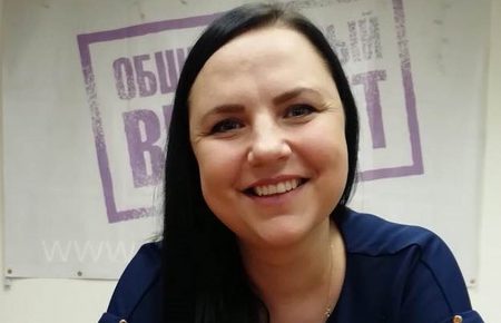 Російська правозахисниця, яка передала відео про катування в колонії, втекла з країни