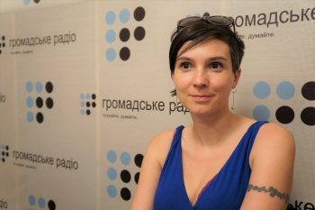 Тримаю кулаки за Україну, щоб моя друга книга закінчилася світлою історією, - письменниця Тримаю кулаки за Україну, щоб моя друга книга закінчилася світлою історією, - письменниця