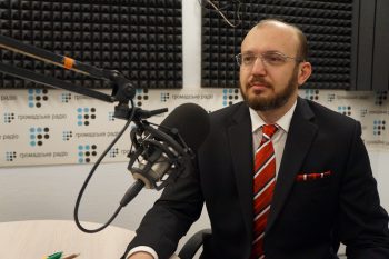 Думаю, що на президента тиснутимуть щоб він не підписував закон про заборону експорту лісу, - нардеп Єднак Думаю, що на президента тиснутимуть щоб він не підписував закон про заборону експорту лісу, - нардеп Єднак