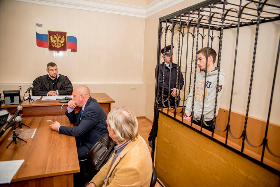 Російський суд залишив Павла Гриба під вартою до 20 грудня