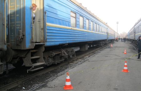 На Львівщині поїзд зіткнувся з мотоциклом, за кермом якого була 10-річна дитина