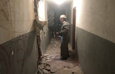 У житловому будинку у Кривому Розі стався вибух, постраждали троє людей (ФОТО, ВІДЕО)