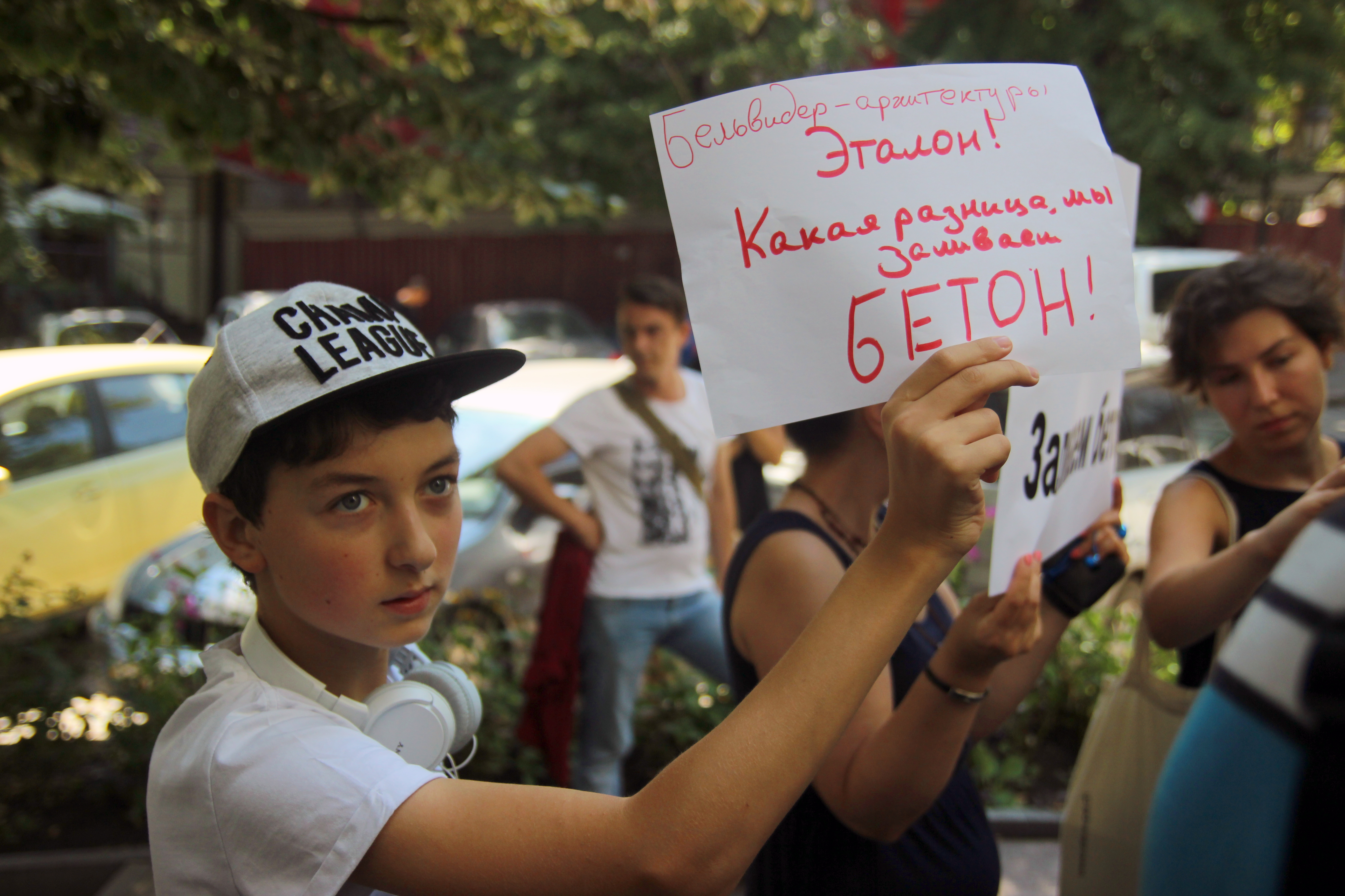 В Одесі активісти пікетували прокуратуру через реставрацію Воронцовської колонади (ФОТО)