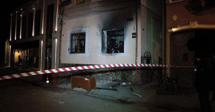 Підозрюваного в організації підриву «Товариства угорської культури» на Закарпатті арештували Підозрюваного в організації підриву «Товариства угорської культури» на Закарпатті арештували
