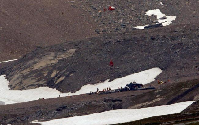 Поліція Швейцарії відкрила кримінальну справу у зв’язку з аварією літака