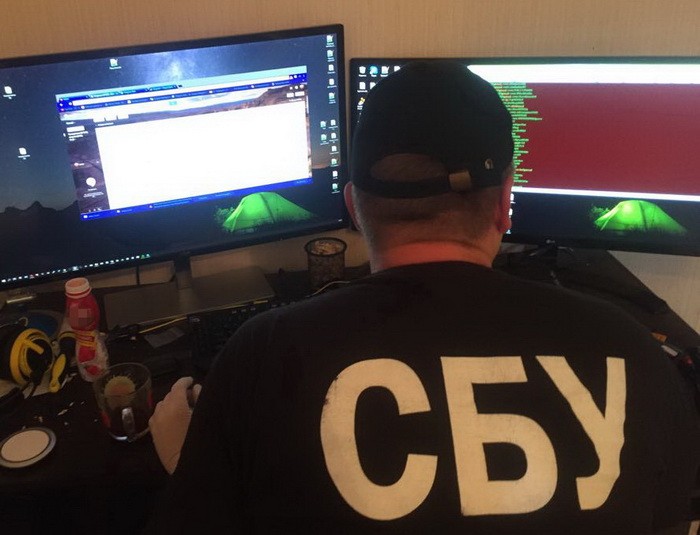 Російського хакера, якого затримала СБУ, розшукують в РФ