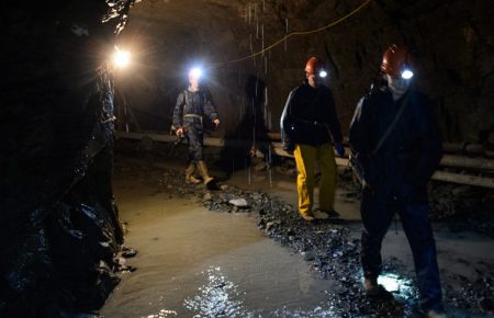 Что происходит з шахтами на Донбассе?