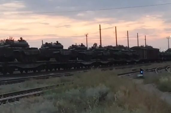 В РФ біля кордону з Україною помічена військова техніка, зокрема, танки, - соцмережі (ФОТО, ВІДЕО) В РФ біля кордону з Україною помічена військова техніка, зокрема, танки, - соцмережі (ФОТО, ВІДЕО)