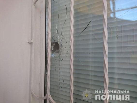 Сумщина: в паркан будинку депутата Конотопської міськради Огрохіна кинули вибухівку (ФОТО)