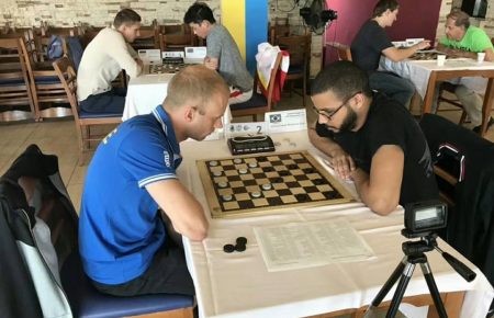 Троє українців увійшли в топ-5 турнірної таблиці на Чемпіонаті світу з шашок у Туреччині