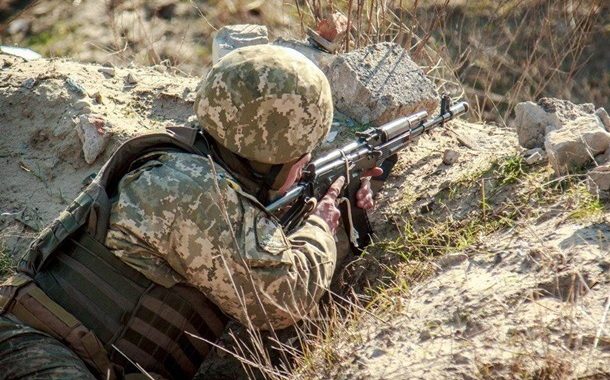 Бойовики 15 разів порушили «режим тиші» на Донбасі, один український військовий загинув