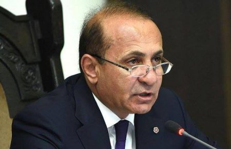 Екс-прем'єр Вірменії заявив, що слідство висунуло йому звинувачення