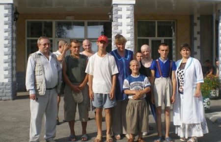 На Житомирщині та Запоріжжі затримали підозрюваних у трудовій експлуатації людей з інвалідністю
