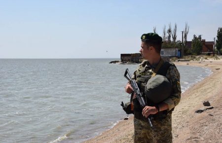 Прикордонники просять рибалок не заходити вглиб Азовського моря