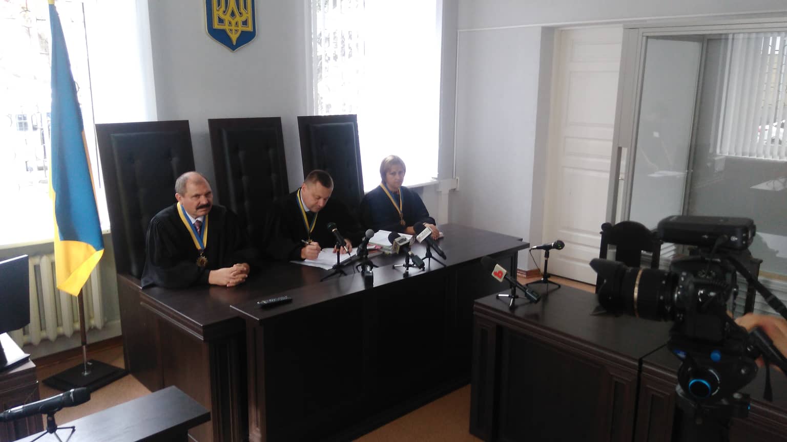 Апеляційний суд Полтавщини зняв з розгляду справу Кернеса