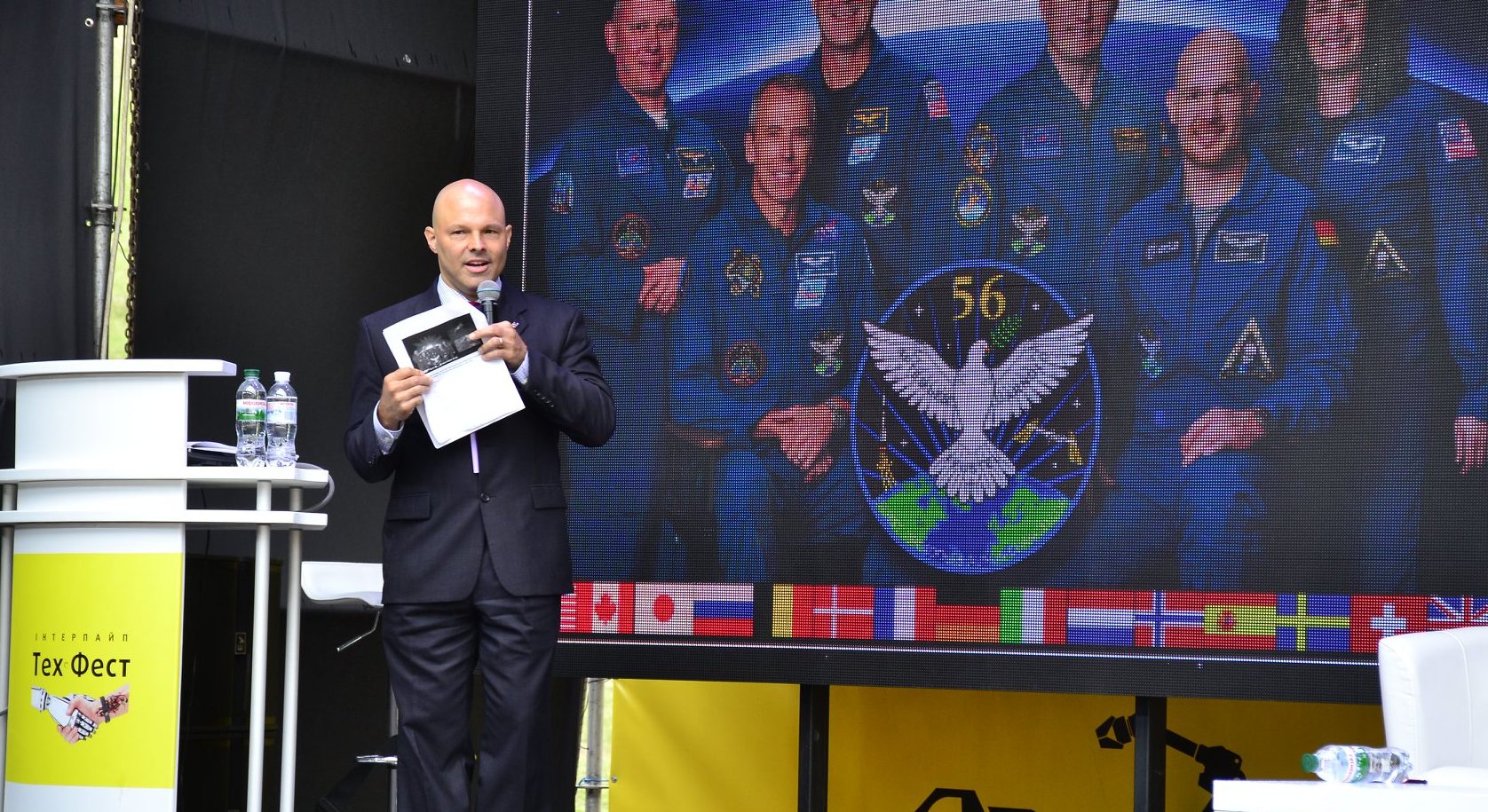 Чим ризикує людина у космосі? Лекція співробітника NASA Майкла Гесса у Дніпрі