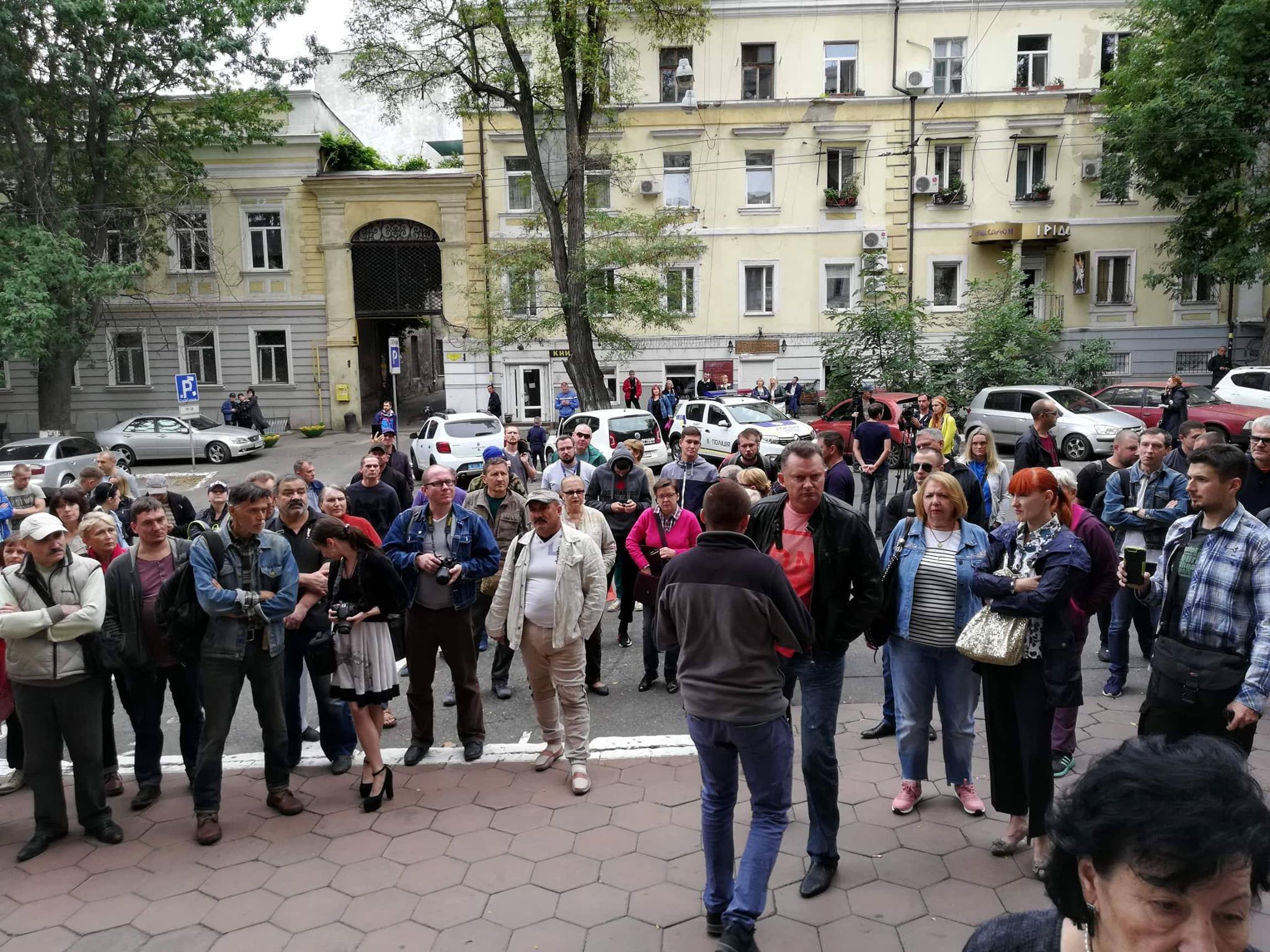 В Одесі активісти вимагають відставки очільника поліції та прокурора області через напад на Михайлика