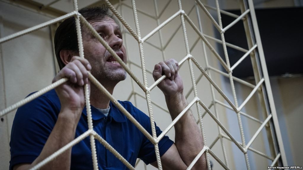 Засуджений у анексованому Криму Володимир Балух припиняє голодування на час етапу