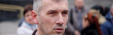 Одеському активісту Михайлику дістали кулю з легень — поліція