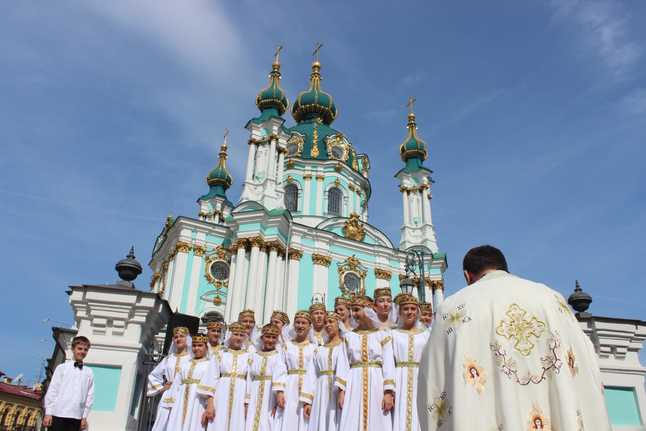У Києві вперше відсвяткували День народження Андріївського узвозу (ФОТО)
