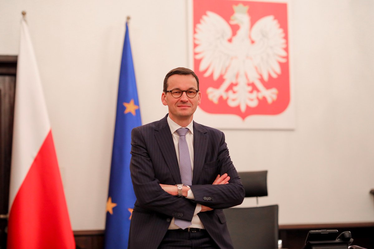 Суд зобов’язав прем’єра Польщі спростувати слова про попередній уряд в ефірі двох телеканалів