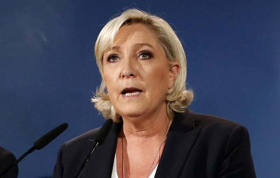 Паризький суд наказав повернути 1 млн євро ультраправій партії Марін Ле Пен