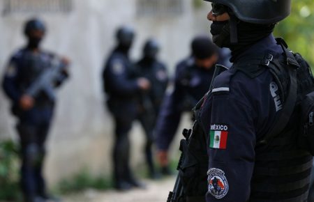 У Мексиці відсторонили від обов’язків поліцейських за підозрою у зв’язках з наркобізнесом