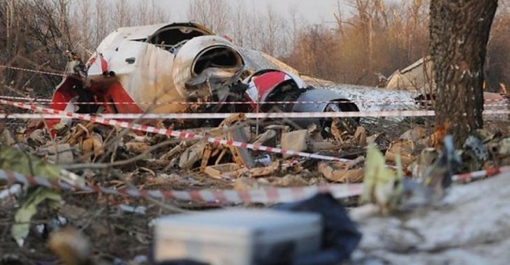 У Смоленську польська та російська сторона почали огляд уламків літака ТУ-154 У Смоленську польська та російська сторона почали огляд уламків літака ТУ-154