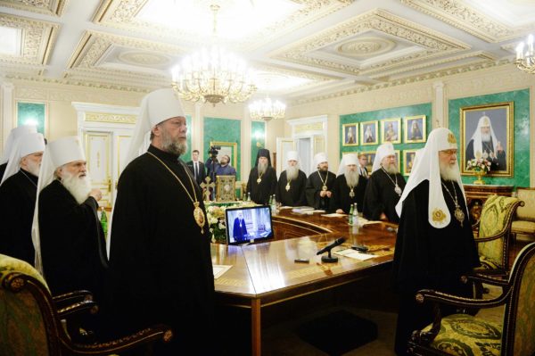 Російська православна церква заявила, що не визнає верховенства Константинополя