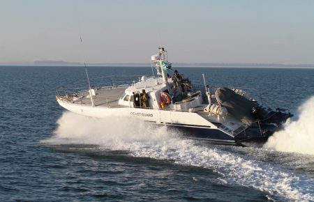 ВМС показали відео провокації з боку російських прикордонників в Азовському морі (ВІДЕО)