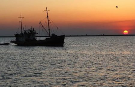 ФСБ Росії затримала у Чорному морі 4 українських рибалок, - поліція