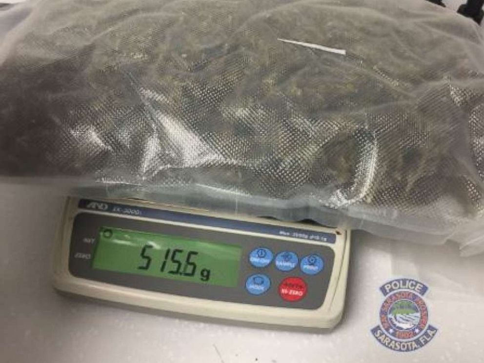 У Флориді чоловік відніс до комісійного магазину сумку з марихуаною (ФОТО)
