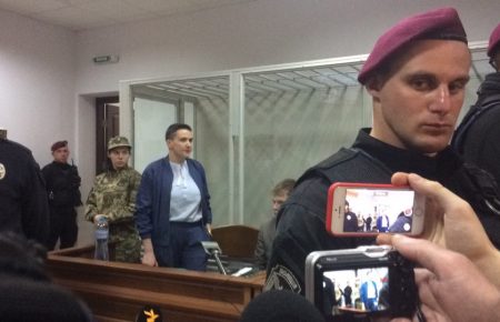 Суд залишив Надію Савченко під вартою до 30 жовтня