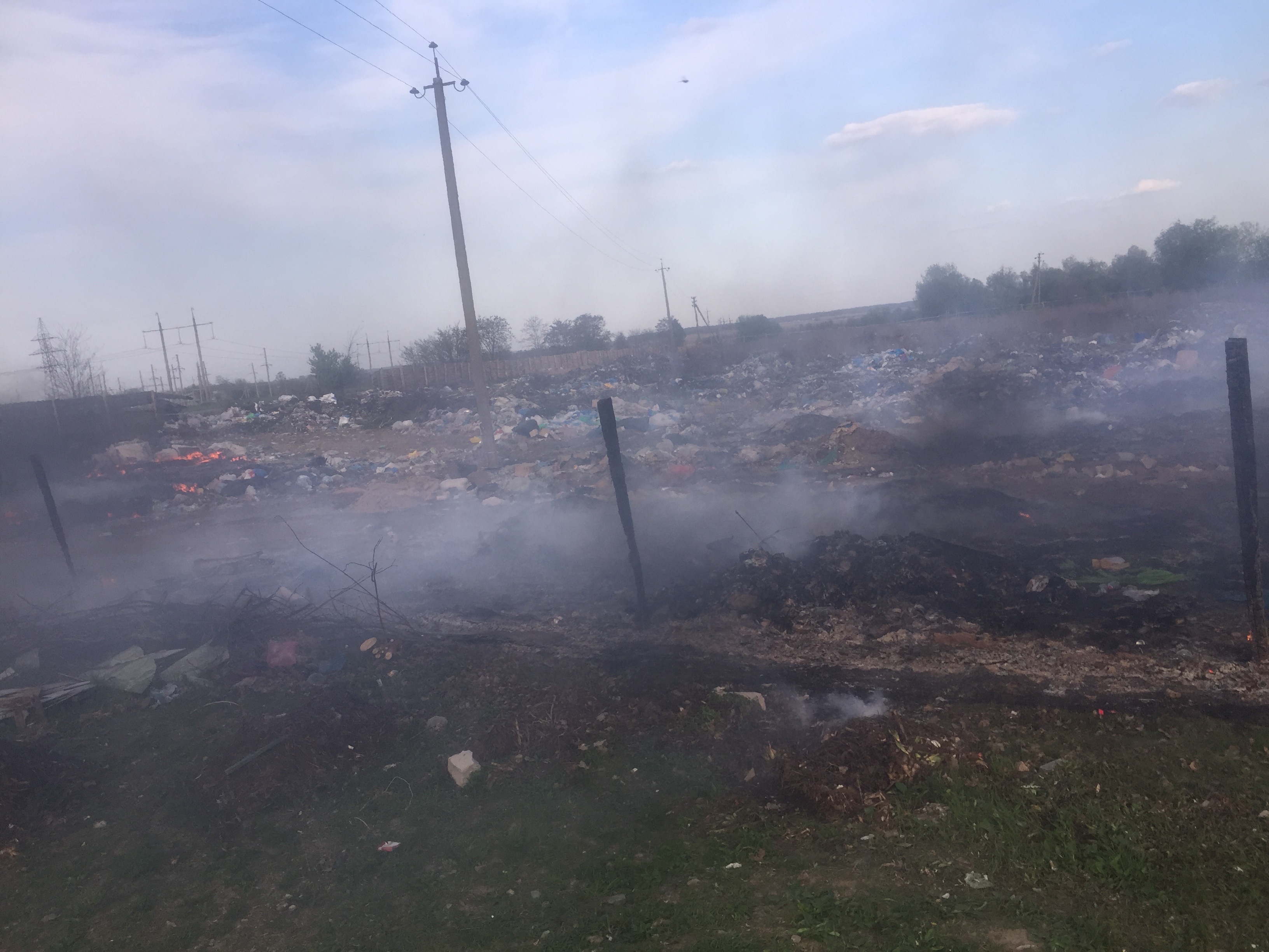 На Житомирщині сталася пожежа на звалищі площею 600 кв. м