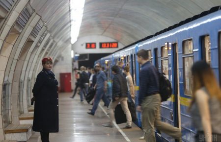 У Києві один  з виходів на станції метро «Тараса Шевченка" закриють до кінця жовтня