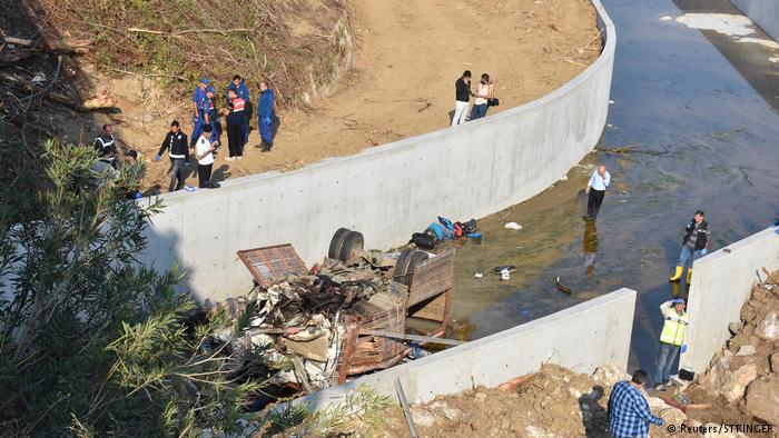 У Туреччині вантажівка зірвалась з шосе — загинули 22 людини, 13 отримали поранення