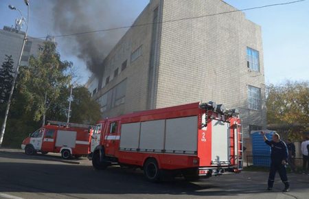 У Києві сталася пожежа на території заводу
